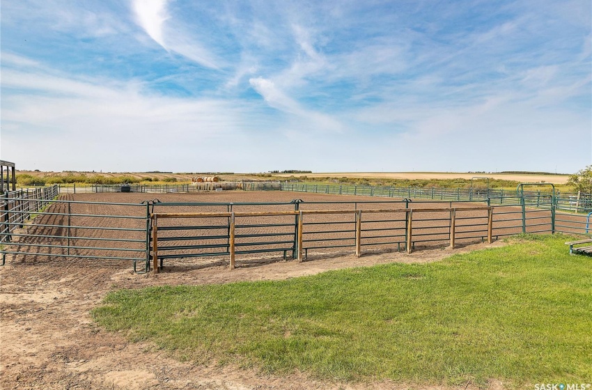 Rural Address, Star City Rm No. 428, Saskatchewan S0E 1A0, 4 Bedrooms Bedrooms, 11 Rooms Rooms,3 BathroomsBathrooms,Acreage,For Sale,Melfort Equestrian Acreage,Rural Address,SK944503