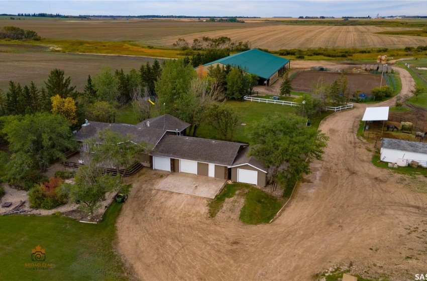 Rural Address, Star City Rm No. 428, Saskatchewan S0E 1A0, 4 Bedrooms Bedrooms, 11 Rooms Rooms,3 BathroomsBathrooms,Acreage,For Sale,Melfort Equestrian Acreage,Rural Address,SK944503