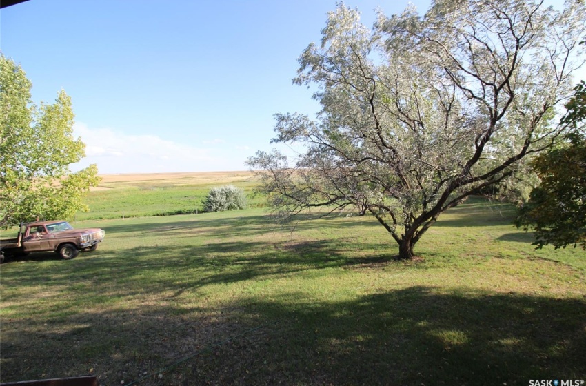 20 Bradley AVENUE, Tompkins, Saskatchewan S0N 2S0, 3 Bedrooms Bedrooms, 15 Rooms Rooms,2 BathroomsBathrooms,Acreage,For Sale,Bradley,SK944636