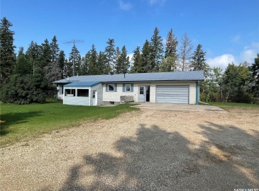 Rural Address, Preeceville Rm No. 334, Saskatchewan S0A 3B0, 4 Bedrooms Bedrooms, 16 Rooms Rooms,2 BathroomsBathrooms,Acreage,For Sale,Charnstrom Acreage RM of Preeceville 7.8 Acres,Rural Address,SK944769