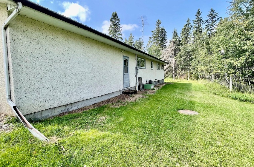 Rural Address, Preeceville Rm No. 334, Saskatchewan S0A 3B0, 4 Bedrooms Bedrooms, 16 Rooms Rooms,2 BathroomsBathrooms,Acreage,For Sale,Charnstrom Acreage RM of Preeceville 7.8 Acres,Rural Address,SK944769