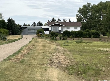 Rural Address, St. Andrews Rm No. 287, Saskatchewan S0L 2V0, 6 Bedrooms Bedrooms, 18 Rooms Rooms,3 BathroomsBathrooms,Acreage,For Sale,Rosetown Acreage,Rural Address,SK926876