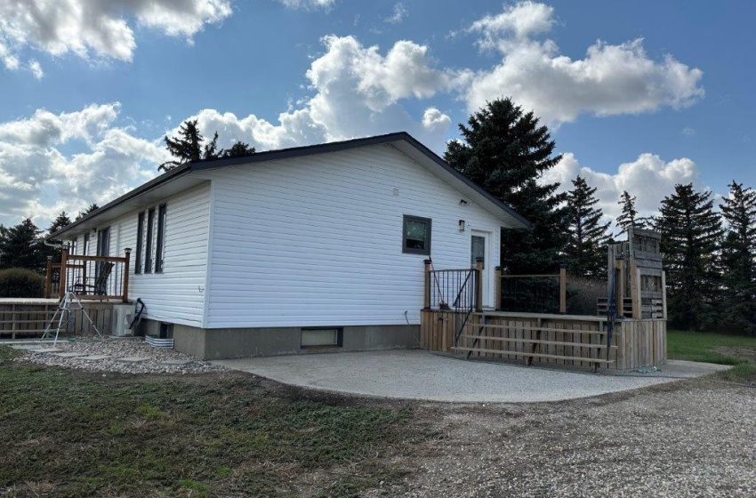 Rural Address, Pleasant Valley Rm No. 288, Saskatchewan S0L 2V0, 4 Bedrooms Bedrooms, 15 Rooms Rooms,3 BathroomsBathrooms,Acreage,For Sale,Bull Acreage NW 36-29-16 W3rd,Rural Address,SK945033