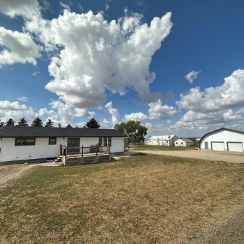 Rural Address, Pleasant Valley Rm No. 288, Saskatchewan S0L 2V0, 4 Bedrooms Bedrooms, 15 Rooms Rooms,3 BathroomsBathrooms,Acreage,For Sale,Bull Acreage NW 36-29-16 W3rd,Rural Address,SK945033