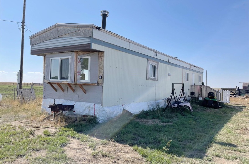 Rural Address, Lake Johnston Rm No. 102, Saskatchewan S0H 3G0, 1 Bedroom Bedrooms, 6 Rooms Rooms,1 BathroomBathrooms,Acreage,For Sale,Anderson Acreage,Rural Address,SK945163