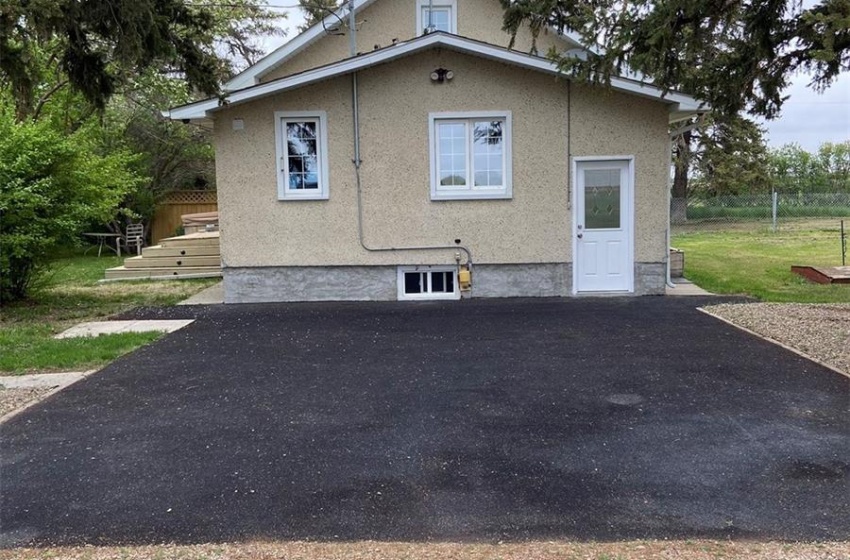 Rural Address, Bratt's Lake Rm No. 129, Saskatchewan S0G 5E0, 3 Bedrooms Bedrooms, 8 Rooms Rooms,3 BathroomsBathrooms,Acreage,For Sale,RM BRATT'S LAKE #129,Rural Address,SK945195