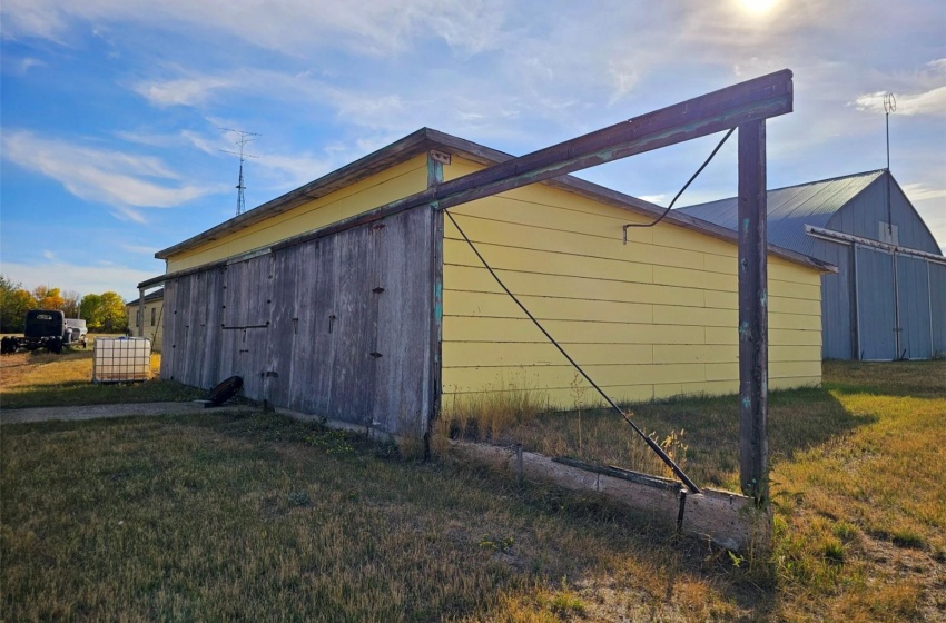 40'X28' Airplane Hanger