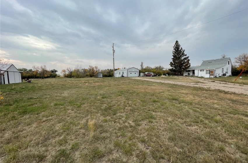 Rural Address, Kindersley Rm No. 290, Saskatchewan S0L 1S0, 4 Bedrooms Bedrooms, 7 Rooms Rooms,1 BathroomBathrooms,Acreage,For Sale,Beadle Acreage,Rural Address,SK945398