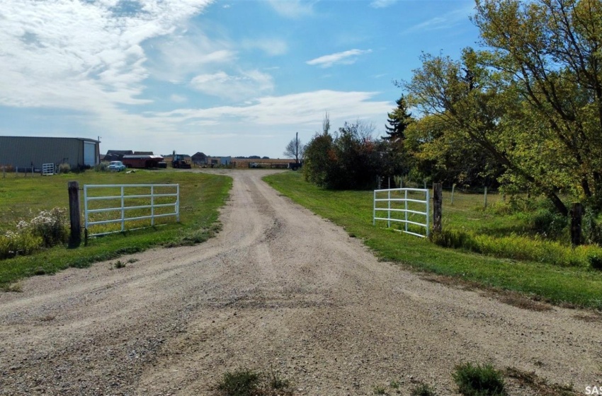 Rural Address, Grandview Rm No. 349, Saskatchewan S0K 1Y0, 3 Bedrooms Bedrooms, 16 Rooms Rooms,3 BathroomsBathrooms,Acreage,For Sale,Ochs Acreage 22.02 acres, Handel,Rural Address,SK945539