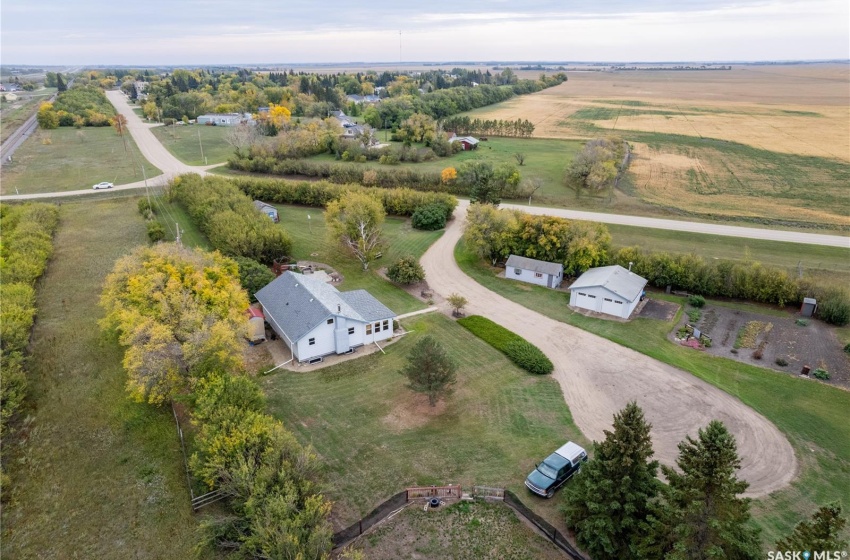 Rural Address, Great Bend Rm No. 405, Saskatchewan S0K 0V0, 2 Bedrooms Bedrooms, 10 Rooms Rooms,2 BathroomsBathrooms,Acreage,For Sale,Blakeney Acreage,Rural Address,SK945329