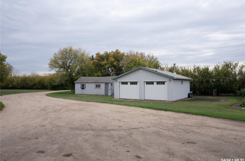 Rural Address, Great Bend Rm No. 405, Saskatchewan S0K 0V0, 2 Bedrooms Bedrooms, 10 Rooms Rooms,2 BathroomsBathrooms,Acreage,For Sale,Blakeney Acreage,Rural Address,SK945329