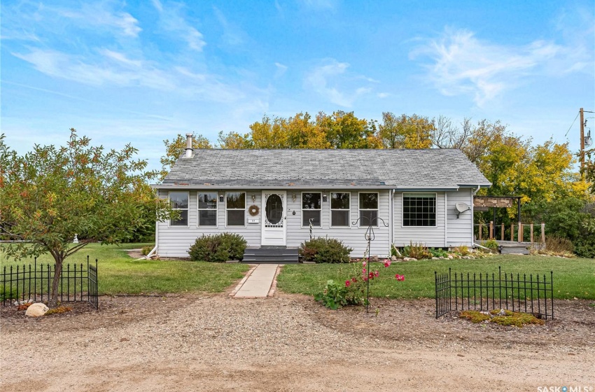 Rural Address, Great Bend Rm No. 405, Saskatchewan S0K 0V0, 2 Bedrooms Bedrooms, 10 Rooms Rooms,2 BathroomsBathrooms,Acreage,For Sale,Blakeney Acreage,Rural Address,SK945329