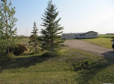 Rural Address, Parkdale Rm No. 498, Saskatchewan S0M 0C7, 3 Bedrooms Bedrooms, 10 Rooms Rooms,2 BathroomsBathrooms,Acreage,For Sale,Glaslyn NE Acreage,Rural Address,SK945703