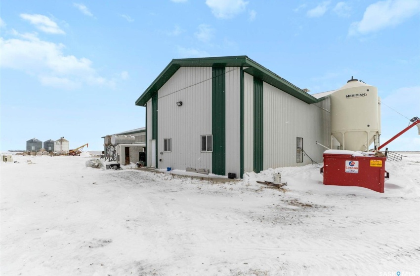 Rural Address, Corman Park Rm No. 344, Saskatchewan S0K 2L0, 3 Bedrooms Bedrooms, ,2 BathroomsBathrooms,Farm,For Sale,Wiebe Dairy,Rural Address,SK945938