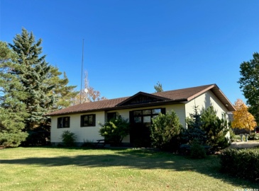 Rural Address, Golden West Rm No. 95, Saskatchewan S0G 0X0, 3 Bedrooms Bedrooms, 15 Rooms Rooms,3 BathroomsBathrooms,Acreage,For Sale,McKee Acreage,Rural Address,SK946403