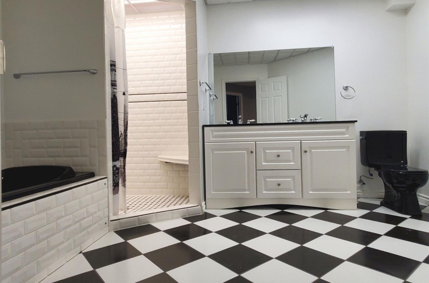 Basement 4-piece bathroom