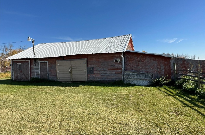 Rural Address, Prince Albert Rm No. 461, Saskatchewan S6V 5P8, 3 Bedrooms Bedrooms, 9 Rooms Rooms,1 BathroomBathrooms,Acreage,For Sale,Hwy 302 East Acreage,Rural Address,SK946515