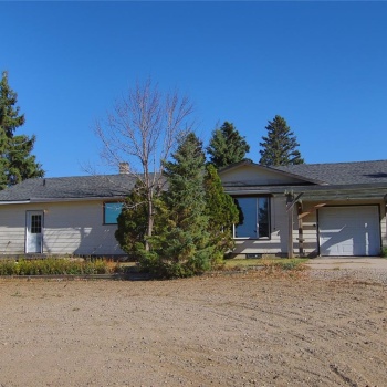 Rural Address, Laird Rm No. 404, Saskatchewan S0K 3R0, 2 Bedrooms Bedrooms, 8 Rooms Rooms,1 BathroomBathrooms,Acreage,For Sale,Epp Acreage,Rural Address,SK946698