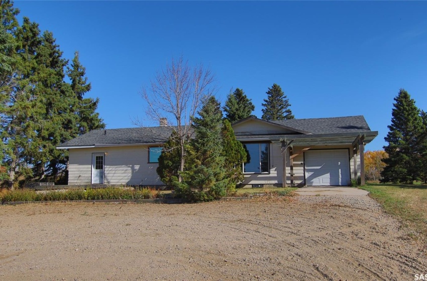 Rural Address, Laird Rm No. 404, Saskatchewan S0K 3R0, 2 Bedrooms Bedrooms, 8 Rooms Rooms,1 BathroomBathrooms,Acreage,For Sale,Epp Acreage,Rural Address,SK946698