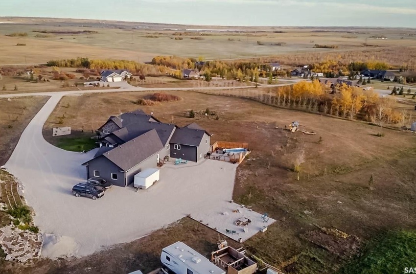 104 Aspen WAY, Aberdeen Rm No. 373, Saskatchewan S7K 3J9, 6 Bedrooms Bedrooms, 21 Rooms Rooms,5 BathroomsBathrooms,Acreage,For Sale,Aspen,SK946792