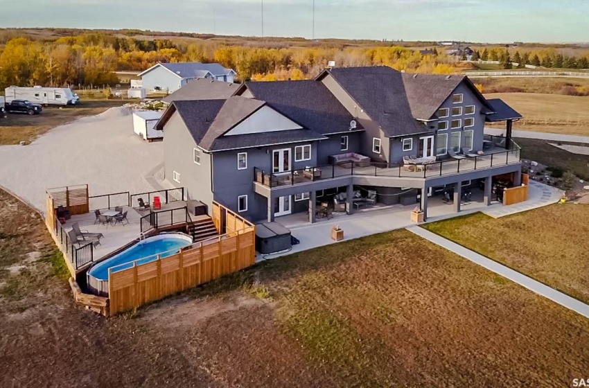 104 Aspen WAY, Aberdeen Rm No. 373, Saskatchewan S7K 3J9, 6 Bedrooms Bedrooms, 21 Rooms Rooms,5 BathroomsBathrooms,Acreage,For Sale,Aspen,SK946792