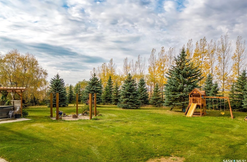 Rural Address, Star City Rm No. 428, Saskatchewan S0E 1A0, 5 Bedrooms Bedrooms, 17 Rooms Rooms,3 BathroomsBathrooms,Acreage,For Sale,Melfort Acreage,Rural Address,SK947031