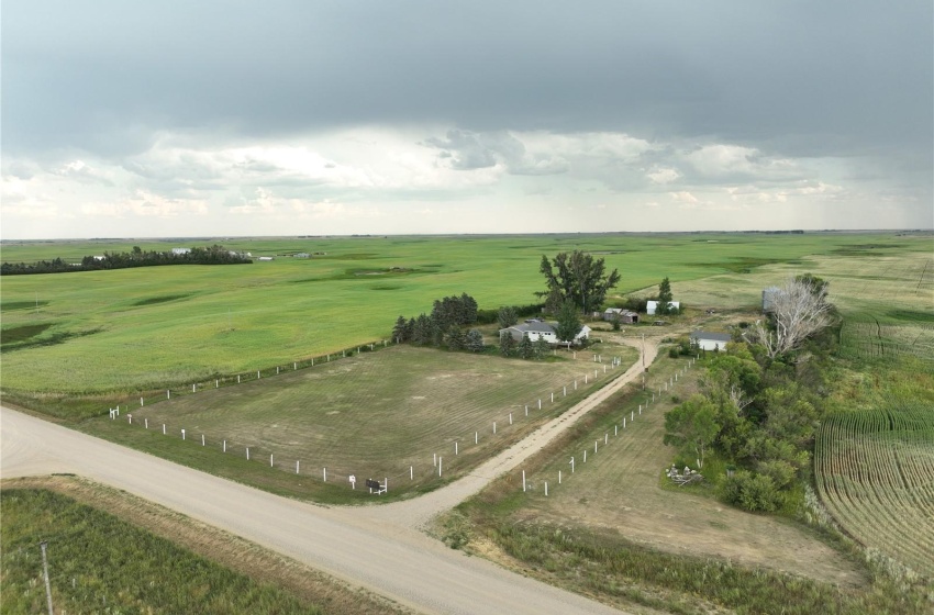 Rural Address, Chamberlain, Saskatchewan S0G 0R0, 4 Bedrooms Bedrooms, 11 Rooms Rooms,1 BathroomBathrooms,Acreage,For Sale,Chamberlain Acreage,Rural Address,SK947129