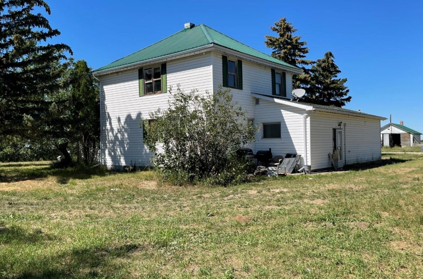 Rural Address, Perdue Rm No. 346, Saskatchewan S0K 2E0, 3 Bedrooms Bedrooms, 11 Rooms Rooms,2 BathroomsBathrooms,Acreage,For Sale,Koster Acreage 10 acres, Perdue,Rural Address,SK947173