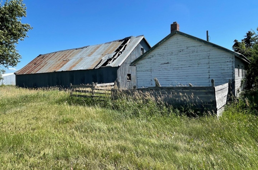 Rural Address, Perdue Rm No. 346, Saskatchewan S0K 2E0, 3 Bedrooms Bedrooms, 11 Rooms Rooms,2 BathroomsBathrooms,Acreage,For Sale,Koster Acreage 10 acres, Perdue,Rural Address,SK947173