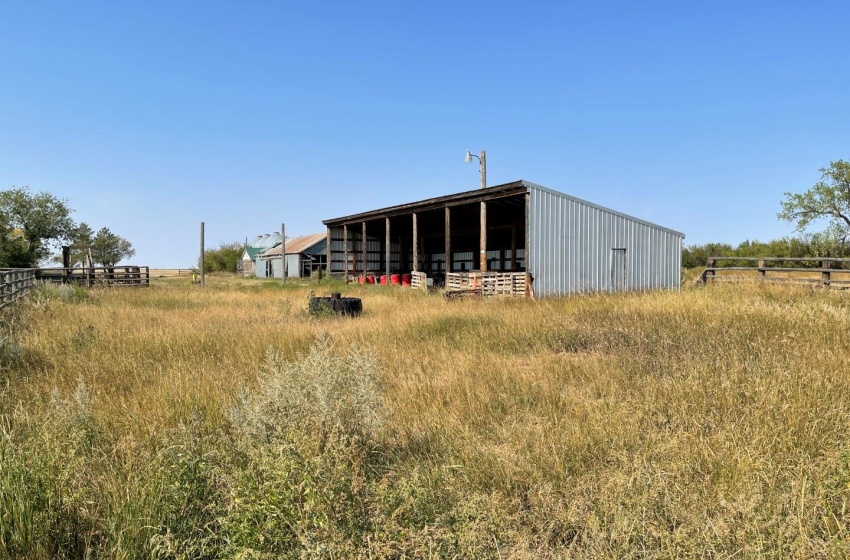 Rural Address, Perdue Rm No. 346, Saskatchewan S0K 2E0, 3 Bedrooms Bedrooms, 11 Rooms Rooms,2 BathroomsBathrooms,Acreage,For Sale,Koster Acreage 10 acres, Perdue,Rural Address,SK947173