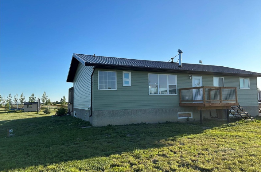 Rural Address, Maple Creek Rm No. 111, Saskatchewan S0N 1N0, 5 Bedrooms Bedrooms, 14 Rooms Rooms,2 BathroomsBathrooms,Acreage,For Sale,Schneider Acreage,Rural Address,SK947282