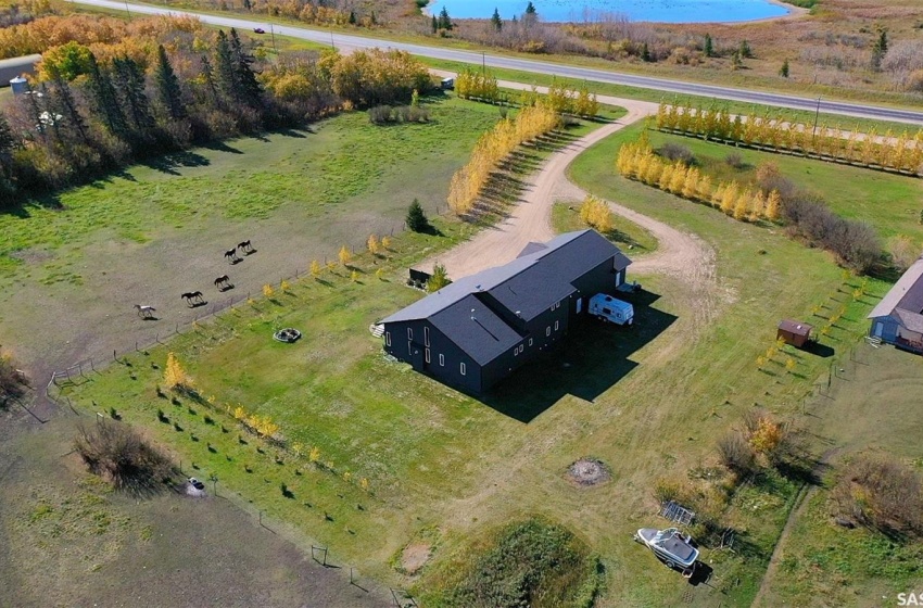 Rural Address, Wadena, Saskatchewan S0A 4J0, 5 Bedrooms Bedrooms, 20 Rooms Rooms,4 BathroomsBathrooms,Acreage,For Sale,Comfort Acreage,Rural Address,SK947297