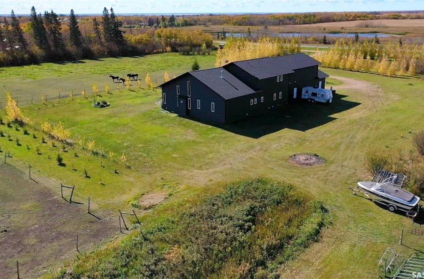 Rural Address, Wadena, Saskatchewan S0A 4J0, 5 Bedrooms Bedrooms, 20 Rooms Rooms,4 BathroomsBathrooms,Acreage,For Sale,Comfort Acreage,Rural Address,SK947297