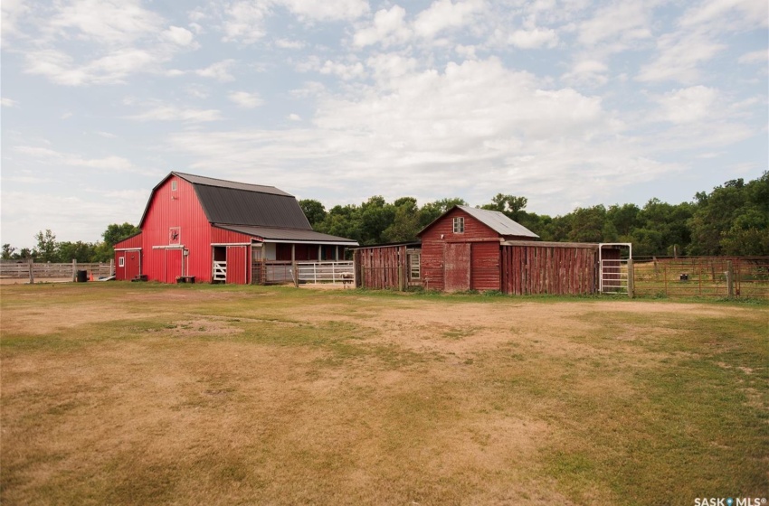 Rural Address, Brokenshell Rm No. 68, Saskatchewan S0C 2G0, 4 Bedrooms Bedrooms, 15 Rooms Rooms,2 BathroomsBathrooms,Acreage,For Sale,Brokenshell Acreage - 77 Acre Ranch,Rural Address,SK948513