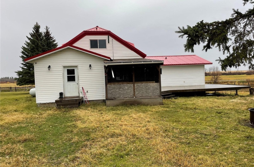 Rural Address, Meadow Lake, Saskatchewan S9X 1Y5, 6 Bedrooms Bedrooms, 12 Rooms Rooms,2 BathroomsBathrooms,Acreage,For Sale,13kms West of Meadow Lake,Rural Address,SK948982