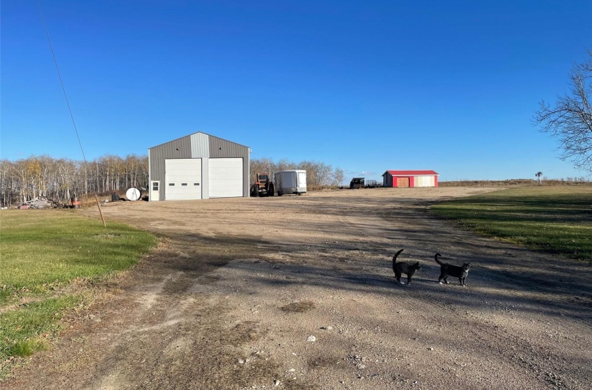 SW 05 Rural Address, Insinger Rm No. 275, Saskatchewan S0A 1L0, 3 Bedrooms Bedrooms, 12 Rooms Rooms,2 BathroomsBathrooms,Acreage,For Sale,RM of Insinger acreage,Rural Address,SK949271