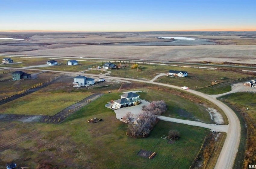 75 Meadowlark CRESCENT, Blucher Rm No. 343, Saskatchewan S7K 3P3, 4 Bedrooms Bedrooms, 16 Rooms Rooms,4 BathroomsBathrooms,Acreage,For Sale,Meadowlark,SK949305