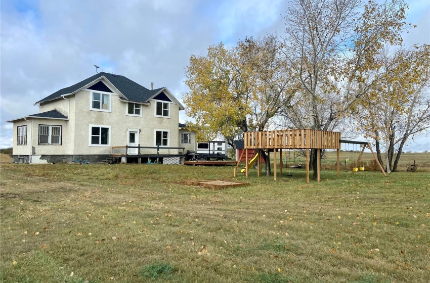 Rural Address, Saskatchewan Landing Rm No.167, Saskatchewan S9H 3X4, 3 Bedrooms Bedrooms, 17 Rooms Rooms,2 BathroomsBathrooms,Acreage,For Sale,Letwiniuk Acreage,Rural Address,SK948748