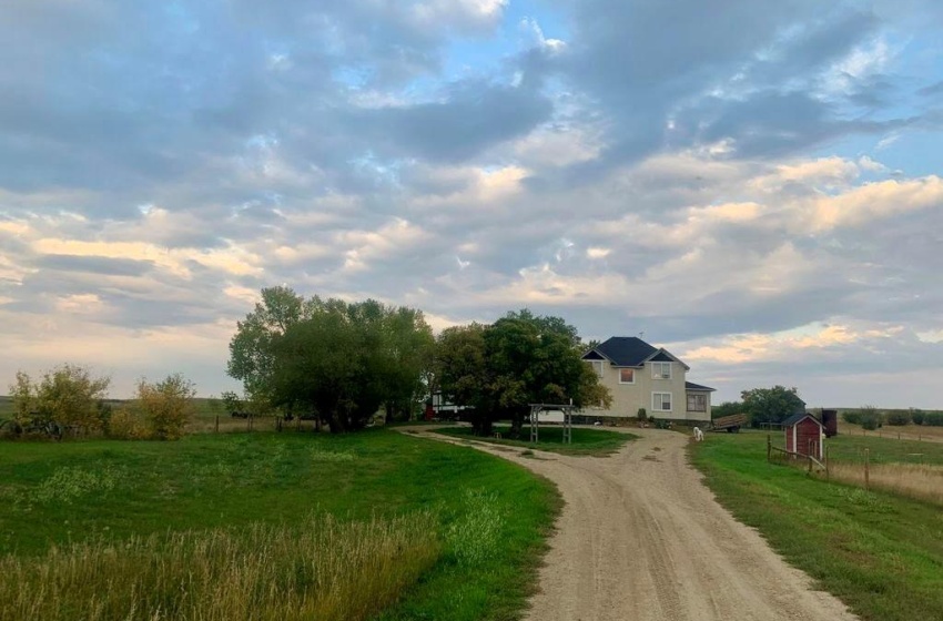 Rural Address, Saskatchewan Landing Rm No.167, Saskatchewan S9H 3X4, 3 Bedrooms Bedrooms, 17 Rooms Rooms,2 BathroomsBathrooms,Acreage,For Sale,Letwiniuk Acreage,Rural Address,SK948748