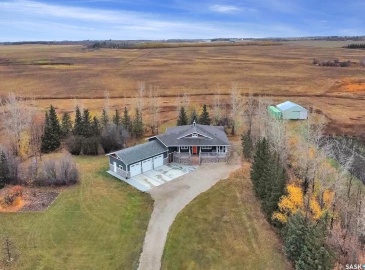 Rural Address, Edenwold Rm No. 158, Saskatchewan S0G 0E0, 3 Bedrooms Bedrooms, 11 Rooms Rooms,3 BathroomsBathrooms,Acreage,For Sale,Rediger Acreage,Rural Address,SK949550