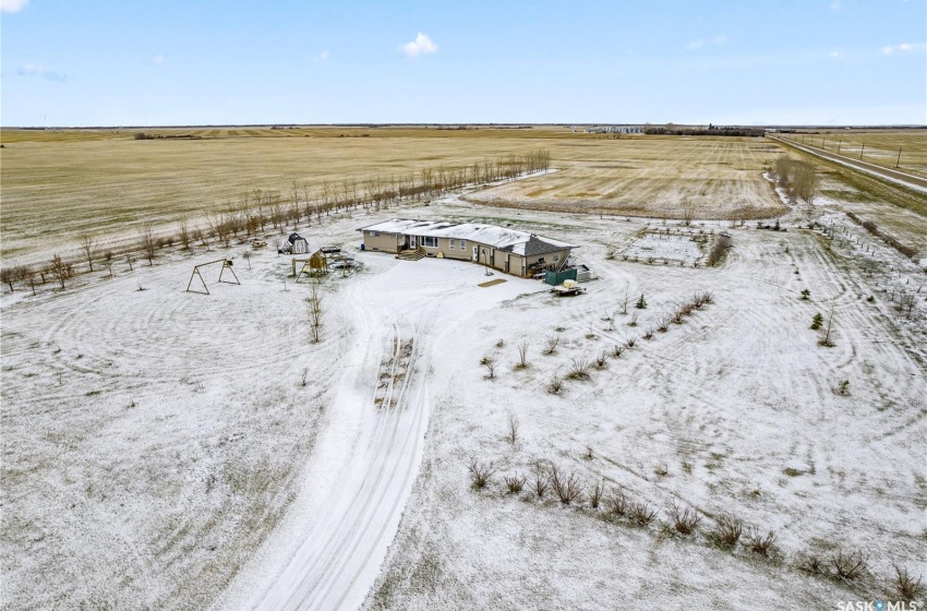 Rural Address, Laird Rm No. 404, Saskatchewan S0K 1Z0, 5 Bedrooms Bedrooms, 13 Rooms Rooms,2 BathroomsBathrooms,Acreage,For Sale,Williams Acreage,Rural Address,SK949886