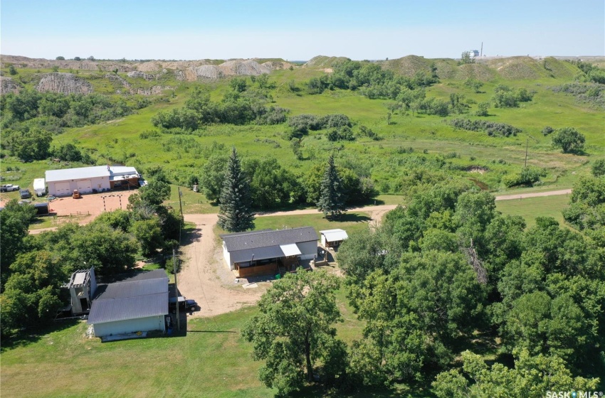 Rural Address, Estevan Rm No. 5, Saskatchewan S0C 0M0, 3 Bedrooms Bedrooms, 10 Rooms Rooms,2 BathroomsBathrooms,Acreage,For Sale,Langen Homestead Acreage,Rural Address,SK951223