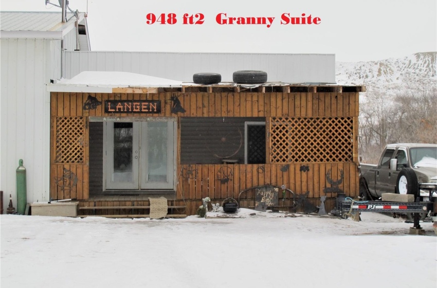 Rural Address, Estevan Rm No. 5, Saskatchewan S0C 0M0, 3 Bedrooms Bedrooms, 10 Rooms Rooms,2 BathroomsBathrooms,Acreage,For Sale,Langen Homestead Acreage,Rural Address,SK951223