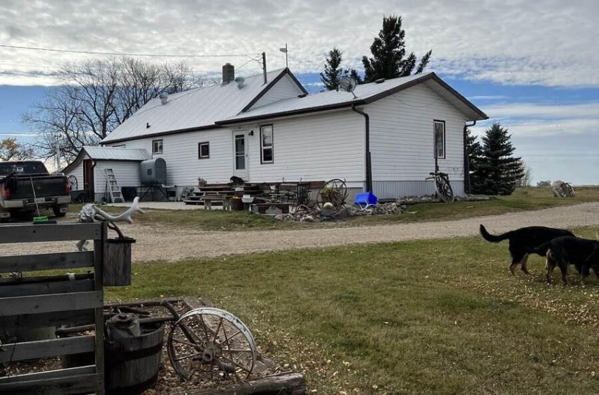 NW 12-27-18 W2 Rural Address, Raymore, Saskatchewan S0A 3J0, 4 Bedrooms Bedrooms, ,2 BathroomsBathrooms,Farm,For Sale,NW 12-27-18 W2 Lloyd Farm,Rural Address,SK951498