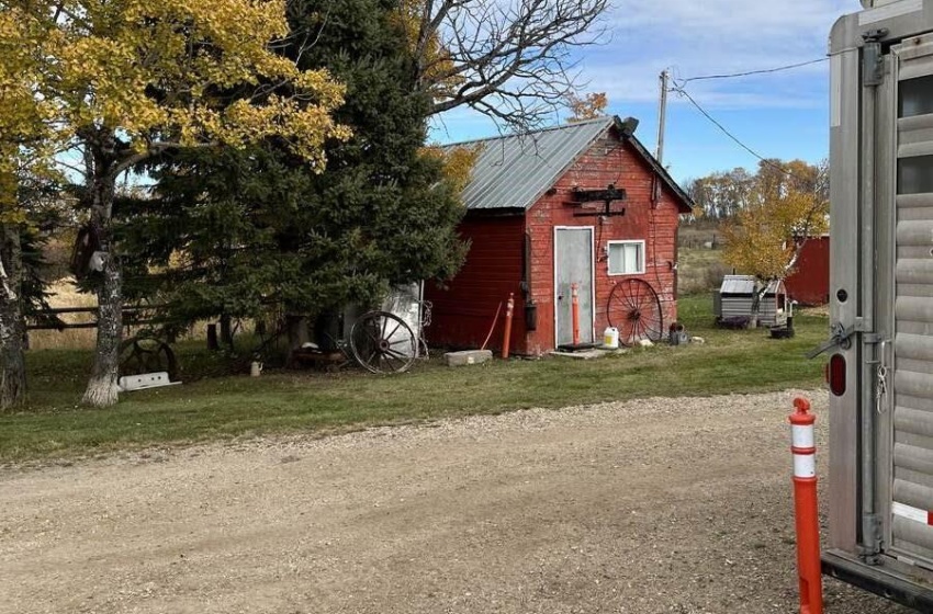 NW 12-27-18 W2 Rural Address, Raymore, Saskatchewan S0A 3J0, 4 Bedrooms Bedrooms, ,2 BathroomsBathrooms,Farm,For Sale,NW 12-27-18 W2 Lloyd Farm,Rural Address,SK951498