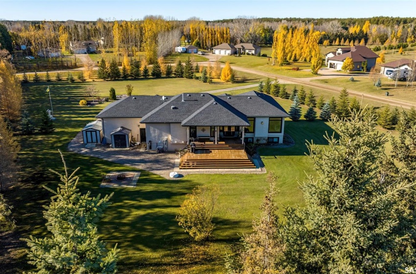 336 Alder CRESCENT, Buckland Rm No. 491, Saskatchewan S6V 5R3, 4 Bedrooms Bedrooms, 17 Rooms Rooms,4 BathroomsBathrooms,Acreage,For Sale,Alder,SK951506