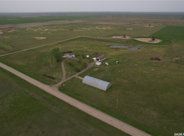 Rural Address, Lomond Rm No. 37, Saskatchewan S4H 3J9, 4 Bedrooms Bedrooms, 16 Rooms Rooms,3 BathroomsBathrooms,Acreage,For Sale,Ernst Acreage,Rural Address,SK951871