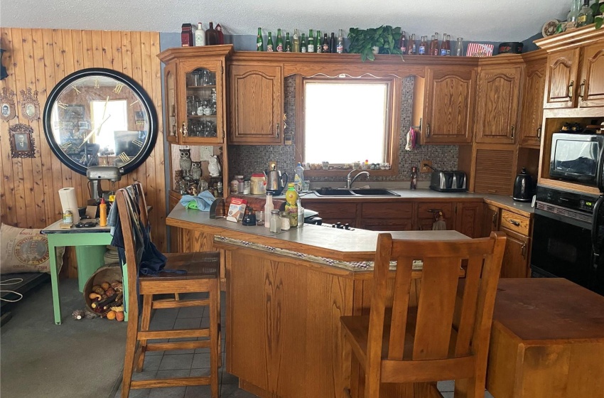 01 Rural Address, Torch River Rm No. 488, Saskatchewan S0J 2K0, 2 Bedrooms Bedrooms, 10 Rooms Rooms,2 BathroomsBathrooms,Acreage,For Sale,Hanson Lake Road acreage,Rural Address,SK952354