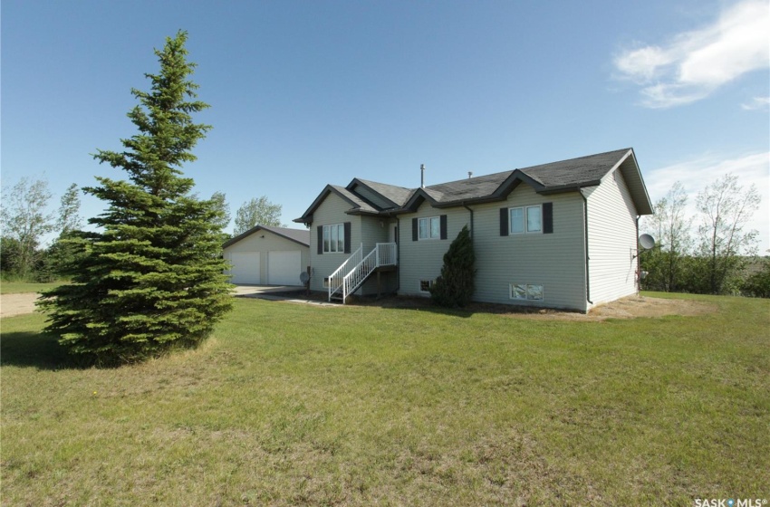 Rural Address, Chaplin Rm No. 164, Saskatchewan S0H 0V0, 5 Bedrooms Bedrooms, 15 Rooms Rooms,4 BathroomsBathrooms,Acreage,For Sale,Moose Jaw Commuter Acreage - Gerbrandt,Rural Address,SK952386