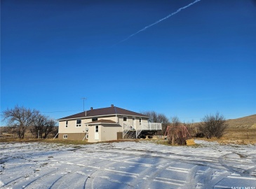 Rural Address, White Valley Rm No. 49, Saskatchewan S0N 0T0, 5 Bedrooms Bedrooms, 14 Rooms Rooms,2 BathroomsBathrooms,Acreage,For Sale,Wills Acreage,Rural Address,SK952535